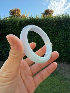 Jade Pale Lavender-White Jade Bangle Bracelet